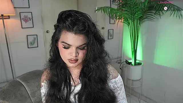 artechloe online show from 15, 10, 2025