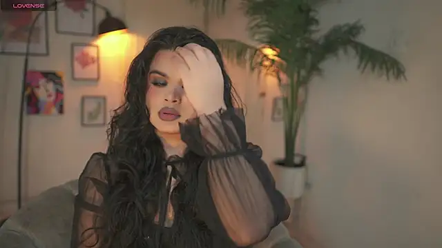 artechloe online show from 19, 12, 2025