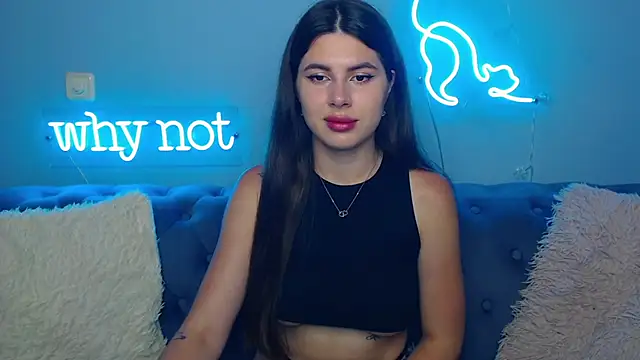 Snapshot of ViollinaLove chatting on 10, 7, 2026 ViollinaLove online show from 10, 7, 2026