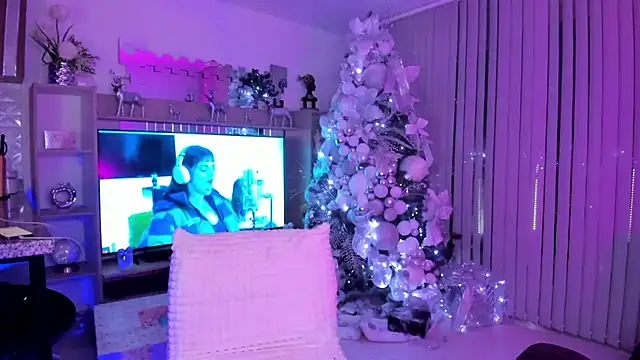 Catalina Goddess online show from 7, 12, 2024