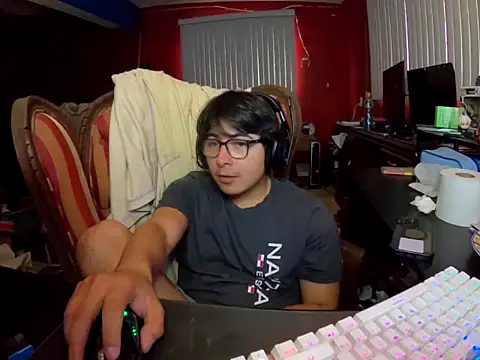 Nathanroberts111 online show from 16, 4, 2026