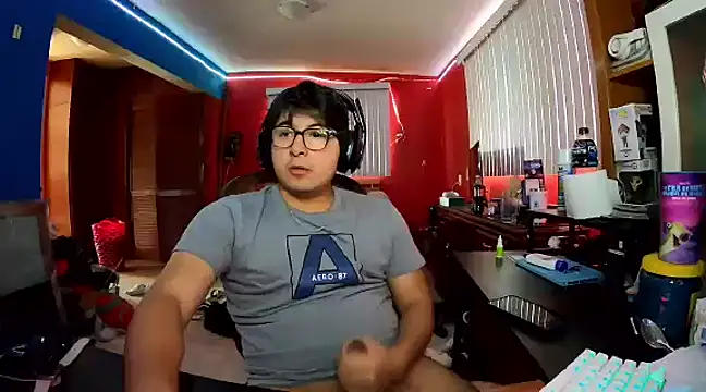 Nathanroberts111 online show from 29, 12, 2024