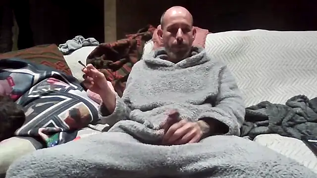 Snapshot of 207RCCam chatting on 15, 11, 2025 207RCCam online show from 15, 11, 2025