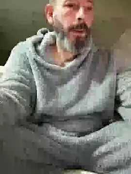 Snapshot of 207RCCam chatting on 12, 1, 2025 207RCCam online show from 12, 1, 2025