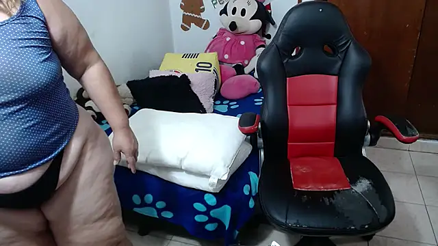 Britney-22 online show from 26, 11, 2025