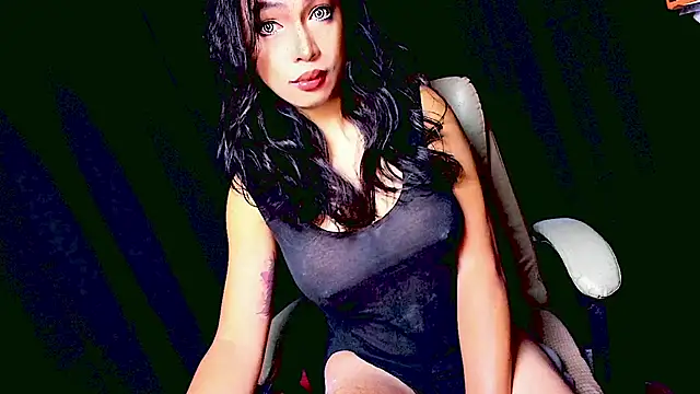 XXsexylongcockXX online show from 13, 5, 2026