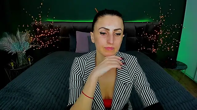 Rebecca Diamond online show from 16, 3, 2025