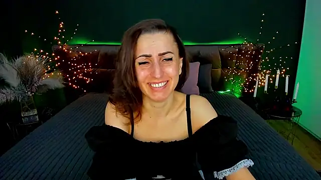 Snapshot of Rebecca_Diamond chatting on 18, 3, 2026 Rebecca Diamond online show from 18, 3, 2026