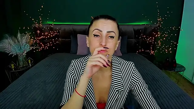 Snapshot of Rebecca_Diamond chatting on 16, 3, 2025 Rebecca Diamond online show from 16, 3, 2025