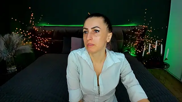 Snapshot of Rebecca_Diamond chatting on 19, 3, 2026 Rebecca Diamond online show from 19, 3, 2026