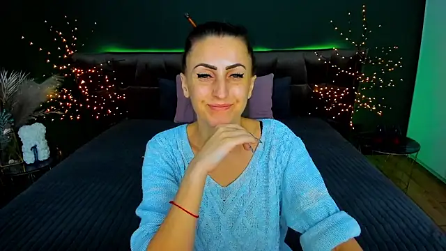 Snapshot of Rebecca_Diamond chatting on 20, 11, 2025 Rebecca Diamond online show from 20, 11, 2025