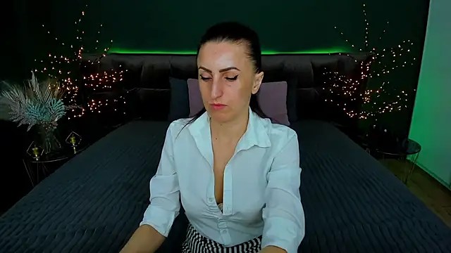 Snapshot of Rebecca_Diamond chatting on 19, 3, 2025 Rebecca Diamond online show from 19, 3, 2025