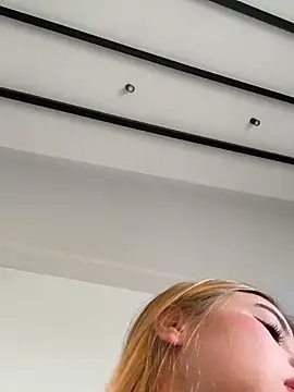 curchez  online show from 10, 3, 2026