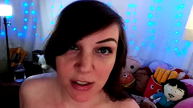 GamerGirlRoxyAndLee online show from 8, 11, 2025