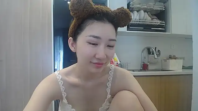 Asiagirll online show from 8, 6, 2026