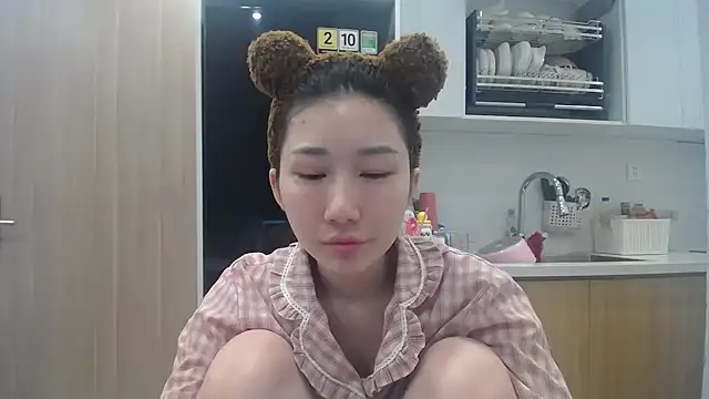 Asiagirll online show from 15, 6, 2026