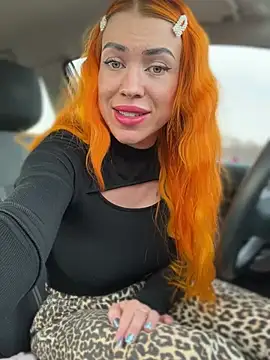 Pia July  online show from 22, 1, 2025