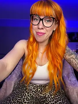 Pia July  online show from 16, 1, 2025