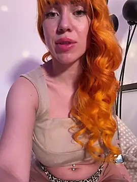 Pia July  online show from 30, 1, 2025