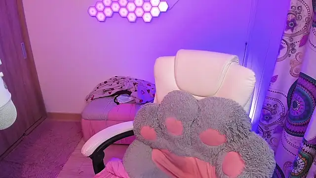 Snapshot of sophia_grants chatting on 4, 1, 2025 sophia grants online show from 4, 1, 2025