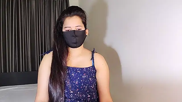 YourLovelyQueen online show from 12, 2, 2025