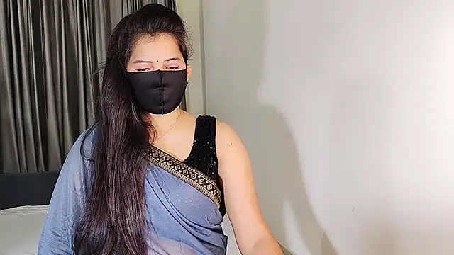 YourLovelyQueen online show from 17, 1, 2025