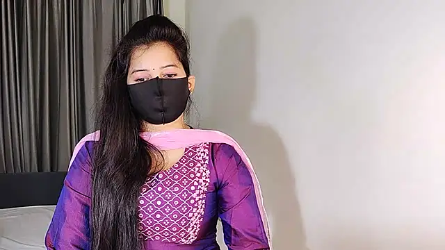 YourLovelyQueen online show from 26, 12, 2024