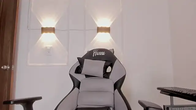 Hanna Risso online show from 25, 3, 2026