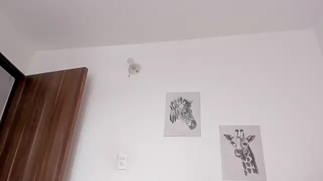 Hanna Risso online show from 12, 2, 2026