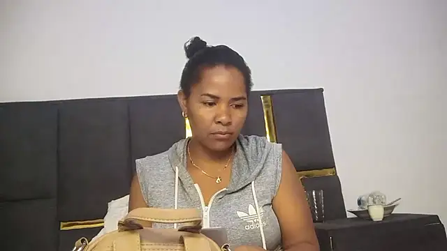 Snapshot of aleixane chatting on 1, 4, 2026 aleixane online show from 1, 4, 2026