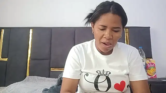 Snapshot of aleixane chatting on 16, 2, 2026 aleixane online show from 16, 2, 2026