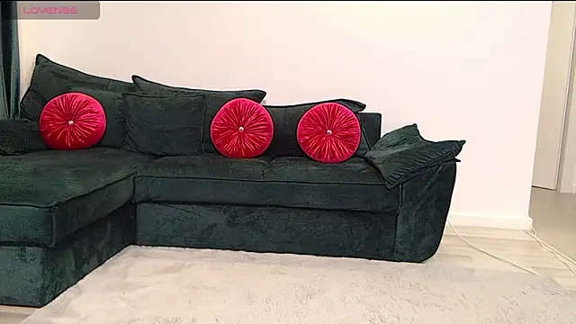 natasha-bigas online show from 5, 3, 2026