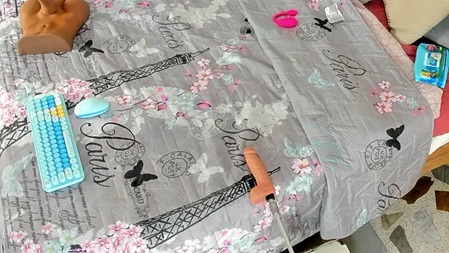 elena mature online show from 2, 10, 2025