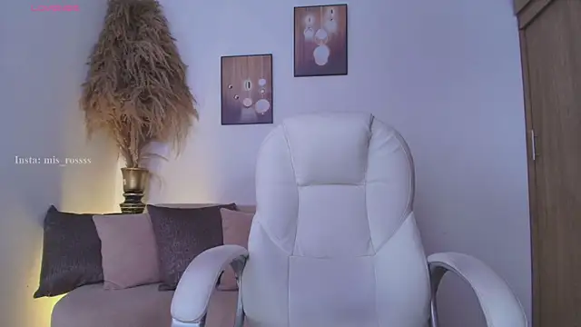 Snapshot of octavia_rouse chatting on 20, 5, 2026 octavia rouse online show from 20, 5, 2026