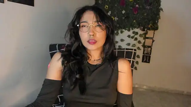 Mary Rosse1 online show from 20, 10, 2025