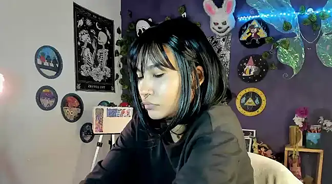 Mary Rosse1 online show from 11, 3, 2025