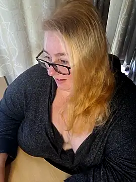 Snapshot of Iceprincess2bad4u chatting on 20, 12, 2025 Iceprincess2bad4u online show from 20, 12, 2025