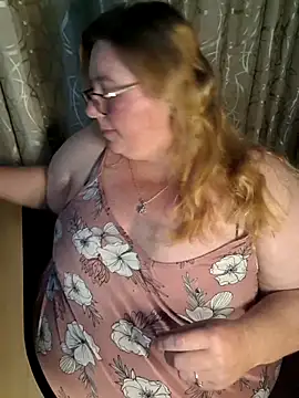 Snapshot of Iceprincess2bad4u chatting on 18, 5, 2026 Iceprincess2bad4u online show from 18, 5, 2026