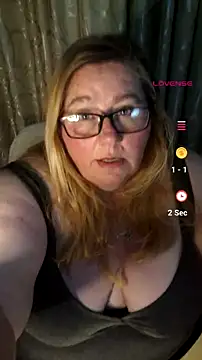 Snapshot of Iceprincess2bad4u chatting on 10, 7, 2026 Iceprincess2bad4u online show from 10, 7, 2026