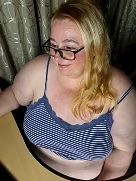 Snapshot of Iceprincess2bad4u chatting on 21, 12, 2025 Iceprincess2bad4u online show from 21, 12, 2025