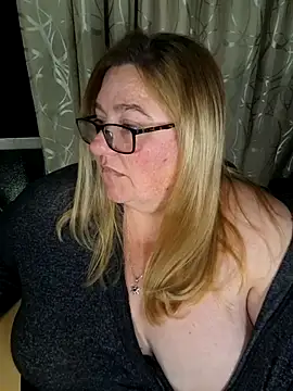 Snapshot of Iceprincess2bad4u chatting on 21, 2, 2026 Iceprincess2bad4u online show from 21, 2, 2026