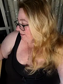 Snapshot of Iceprincess2bad4u chatting on 18, 2, 2026 Iceprincess2bad4u online show from 18, 2, 2026