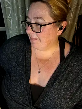 Snapshot of Iceprincess2bad4u chatting on 24, 2, 2026 Iceprincess2bad4u online show from 24, 2, 2026