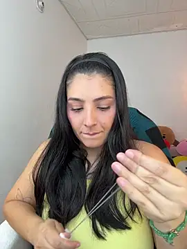 YummyAnna  online show from 14, 1, 2026