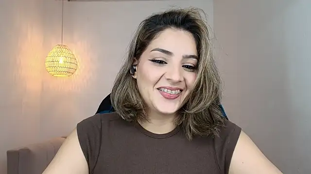 YummyAnna  online show from 15, 7, 2026