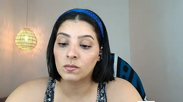 Snapshot of YummyAnna_ chatting on 4, 5, 2026 YummyAnna online show from 4, 5, 2026