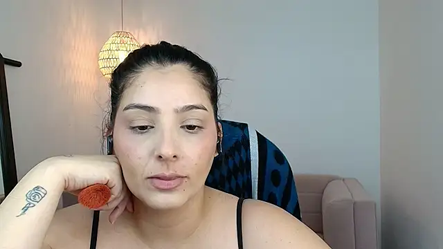 Snapshot of YummyAnna_ chatting on 25, 2, 2026 YummyAnna online show from 25, 2, 2026