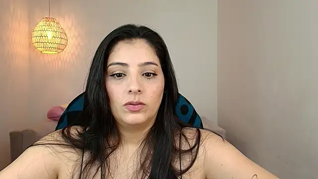 Snapshot of YummyAnna_ chatting on 4, 2, 2026 YummyAnna online show from 4, 2, 2026