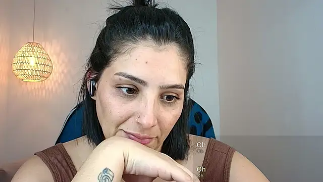 Snapshot of YummyAnna_ chatting on 29, 4, 2026 YummyAnna online show from 29, 4, 2026