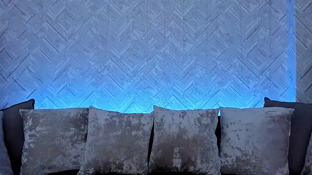 EvaBarsa  online show from 11, 10, 2025